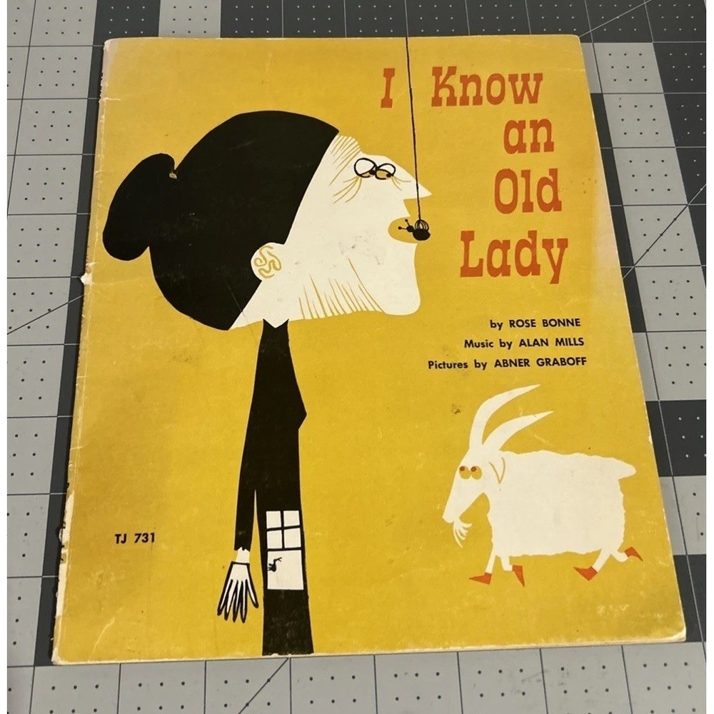 1961 Book I Know An Old Lady Who Swallowed a Fly Rose Bonne Scholastic Vtg Pprbk